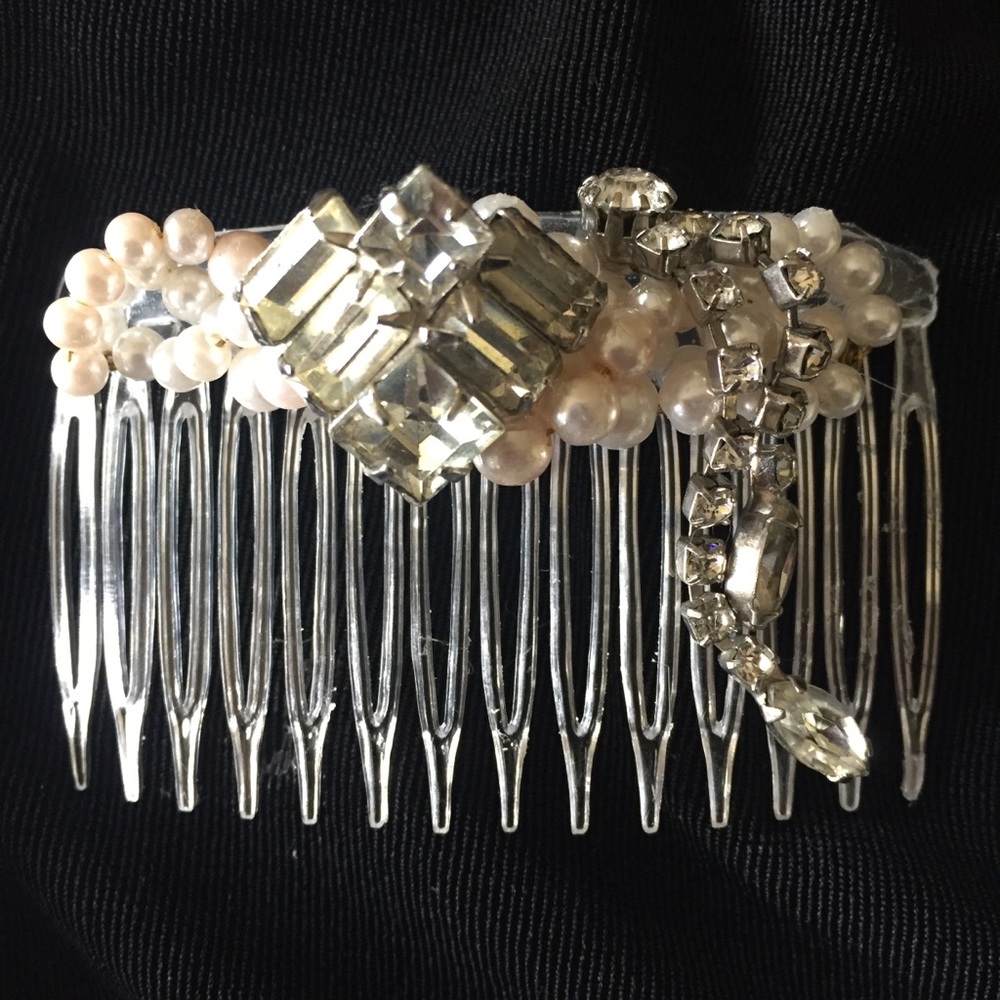 VTG Bridal Pearl and Rhinestone Hair Comb